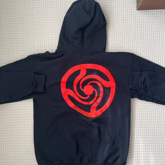 Jujustu kaisen sweater - Picture 2 of 2